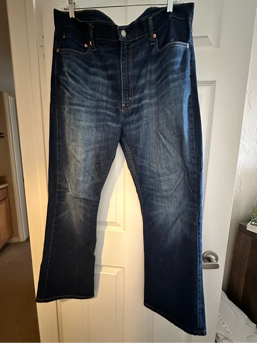 MENS Levi’s 527 Straight-Leg Jeans